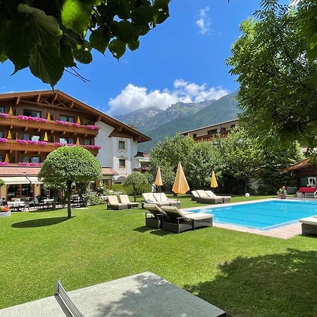 Alpenhotel Tirolerhof Neustift im Stubaital Extérieur photo