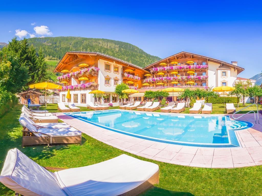 Alpenhotel Tirolerhof Neustift im Stubaital Extérieur photo