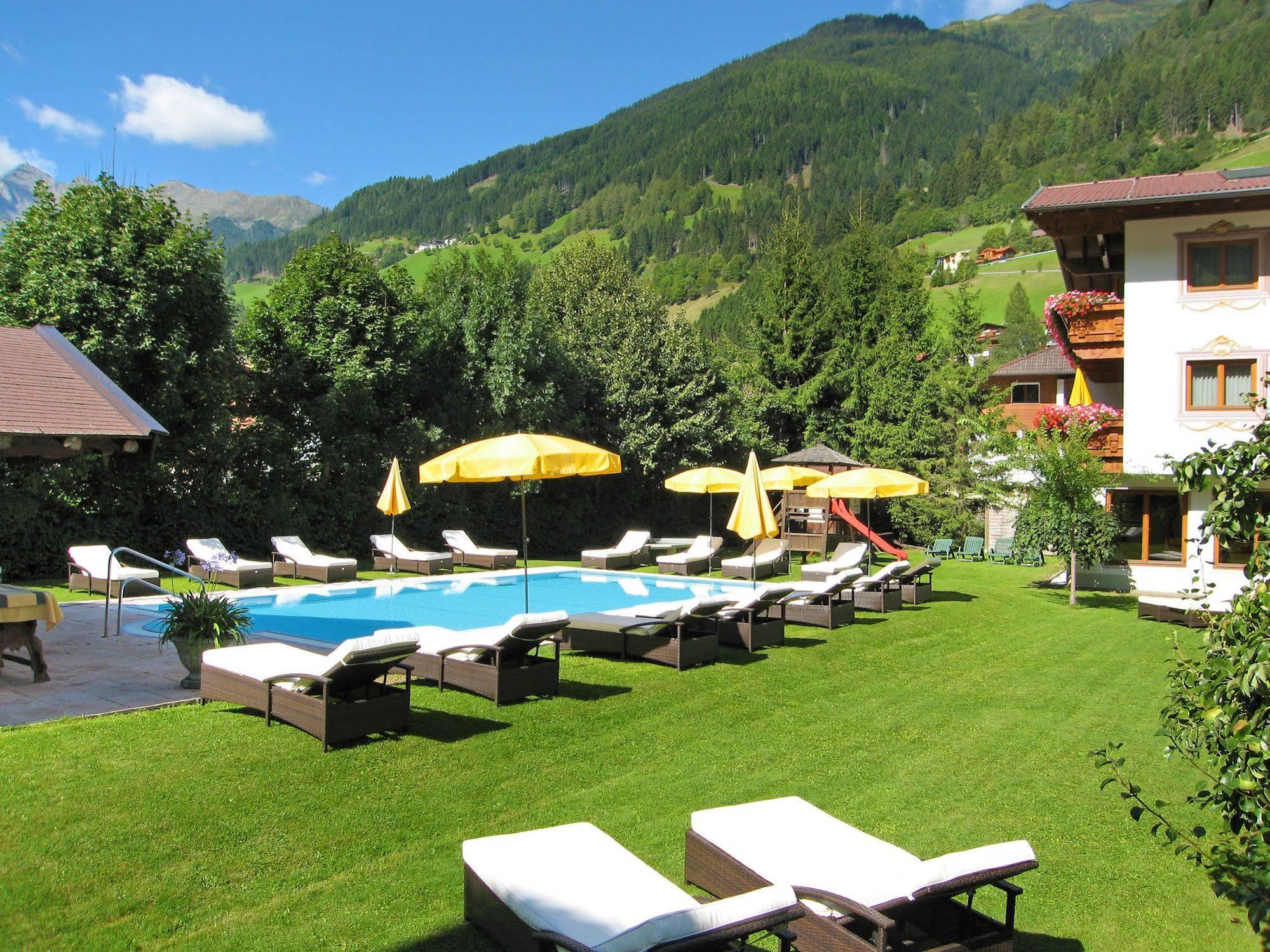 Alpenhotel Tirolerhof Neustift im Stubaital Extérieur photo